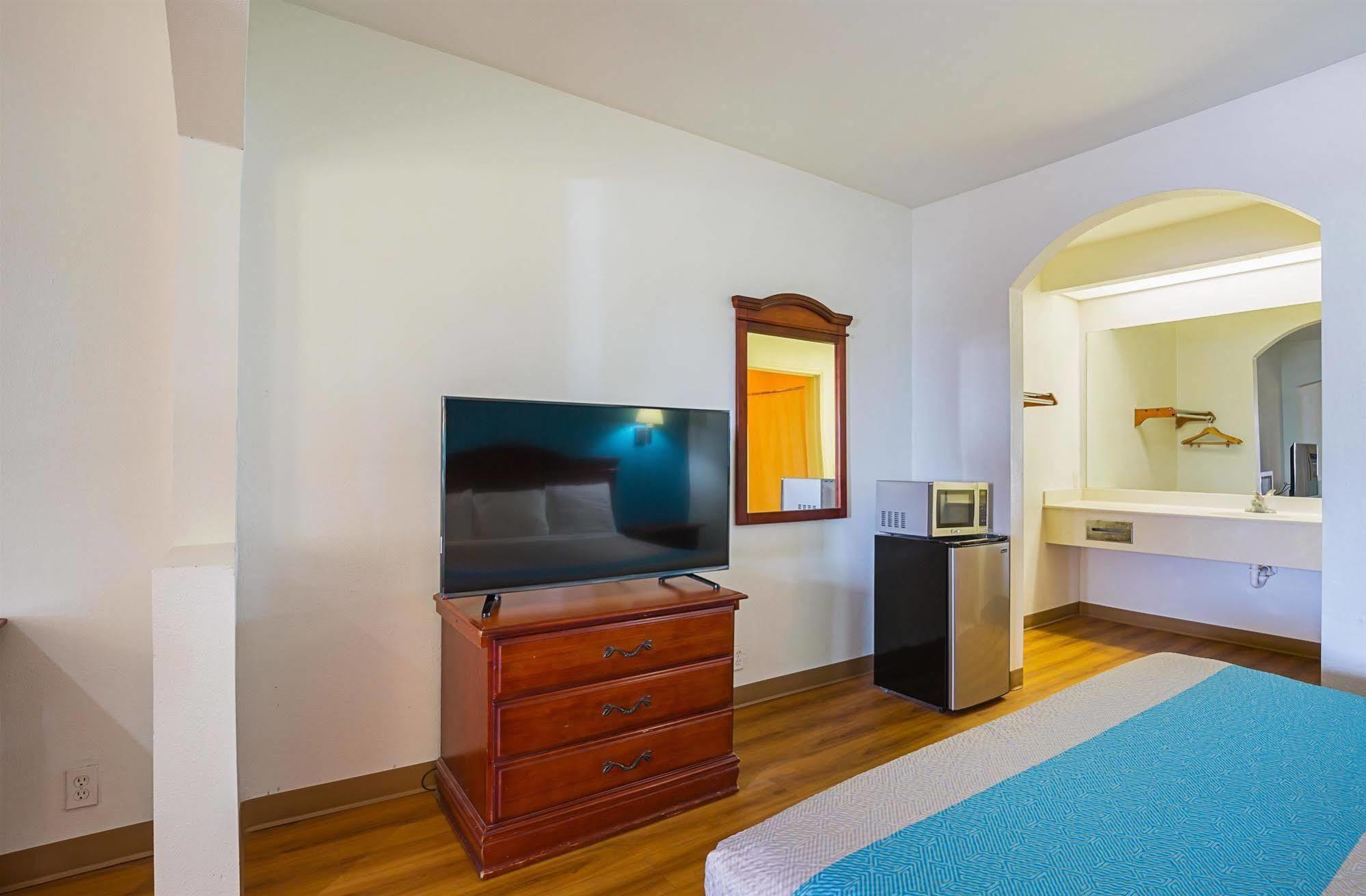 Island Inn By Oyo Galveston Beach, Tx 외부 사진
